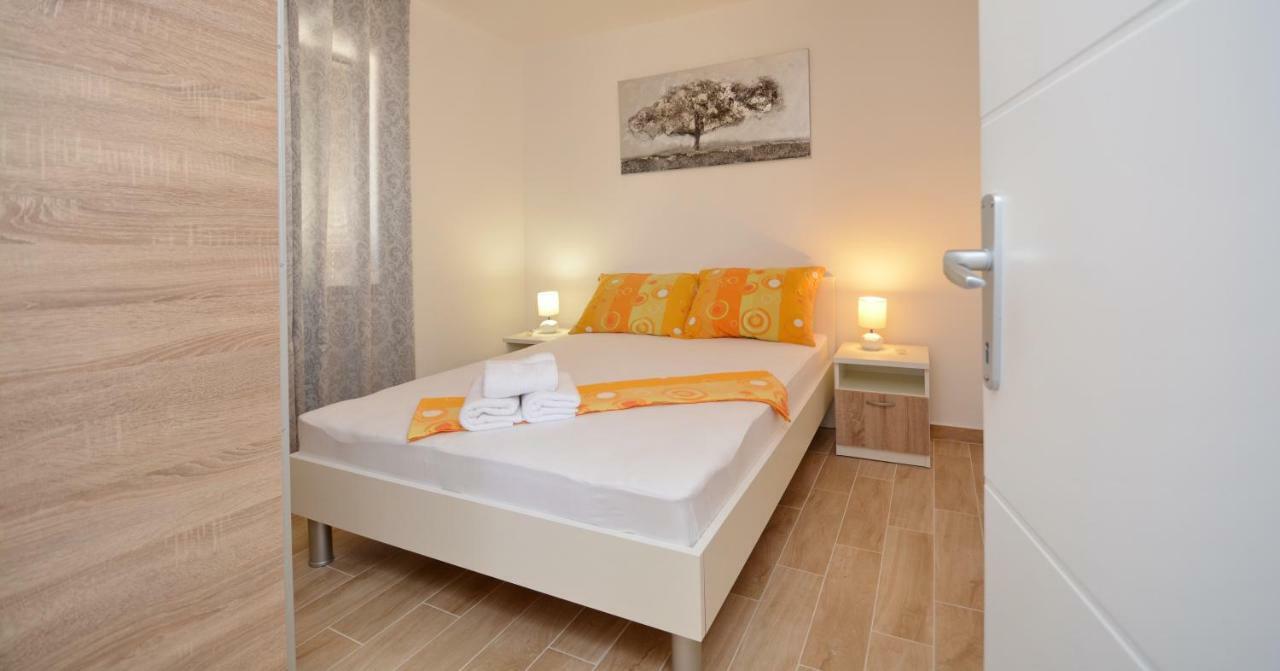 Apartmani Cesarec Basina Exterior photo